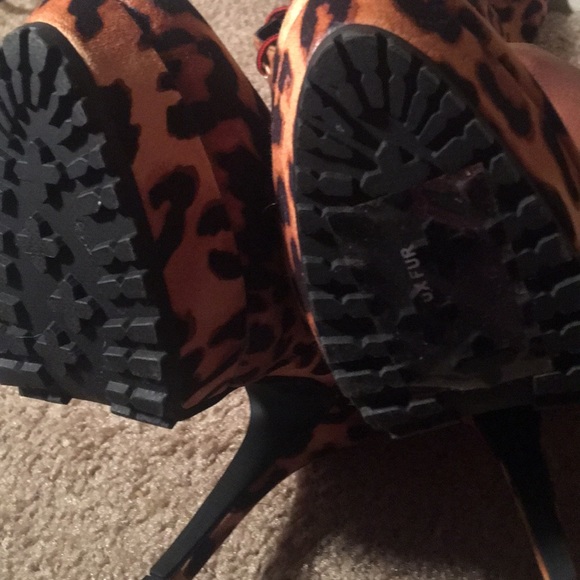 Over the Knee Leopard Print Boots - Picture 6 of 7